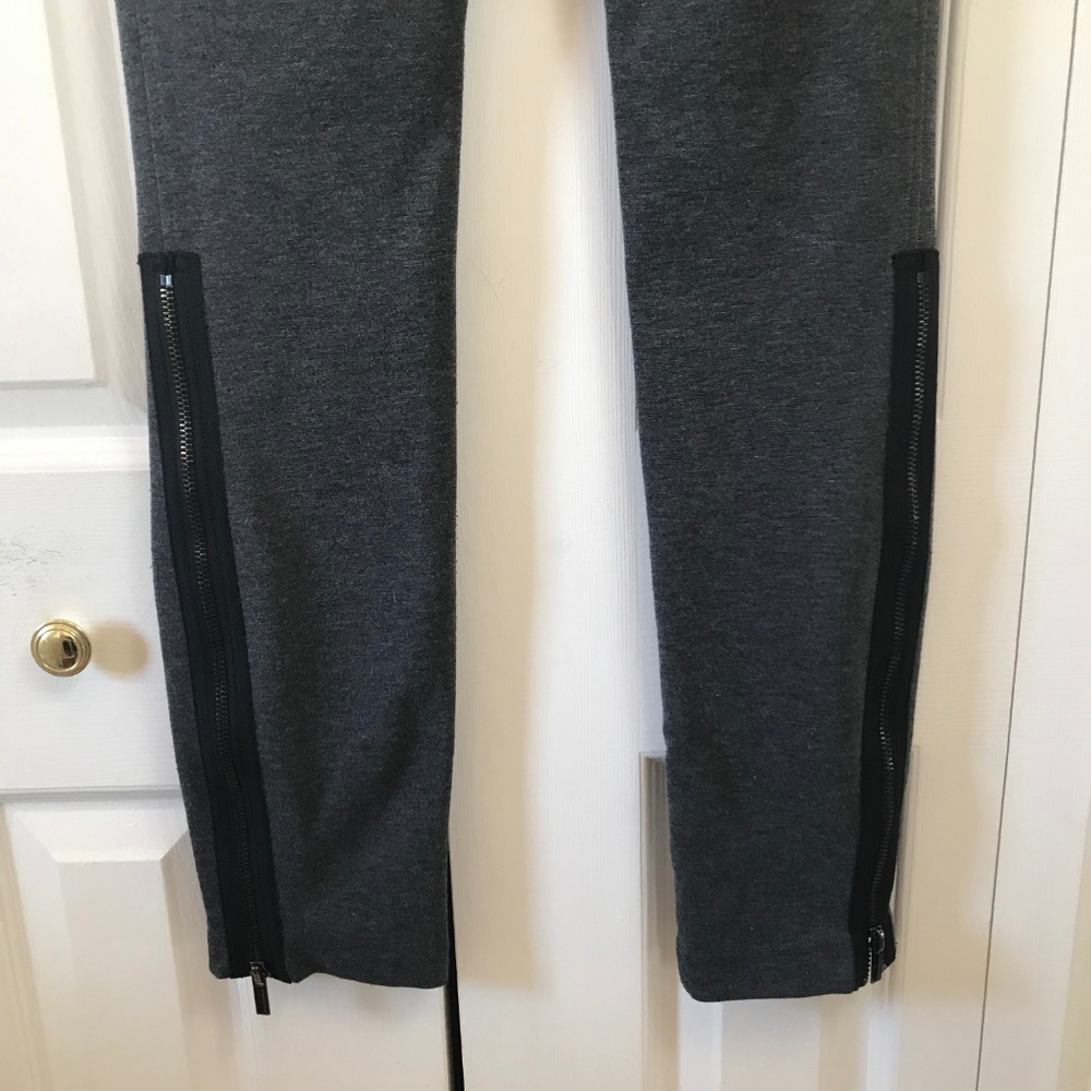 BCBG Charcoal Moto Leggings w/ Zippers sz S - Picture 6 of 8